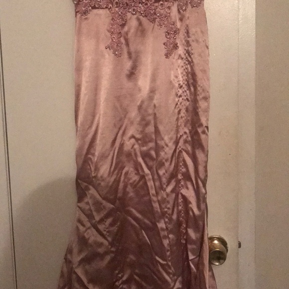 Prom dress - Picture 2 of 5